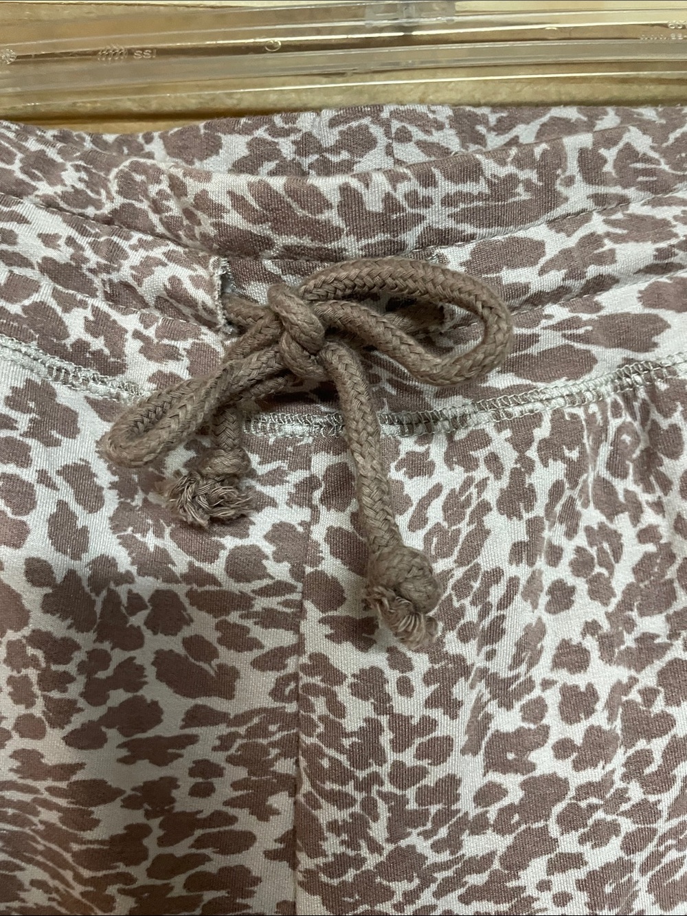 Mono B size 1XL Cheetah Print Workout Loungewear Soft & Stretch High Waist Short - Picture 4 of 8